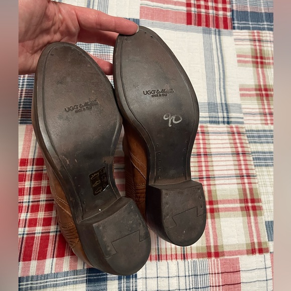 UGG Collection, made in Italy… Women’s Ankle Leather Boots, w/ shearling sole. - Picture 5 of 12